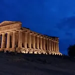 Nero Bianco, Havre De Paix, Oliviers, Maison Et Piscine Privees Agrigento