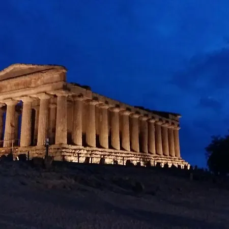 Nero Bianco, Havre De Paix, Oliviers, Maison Et Piscine Privees Agrigento